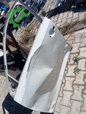 Volkswagen Jetta Sol Ön Kapı çıkma parça