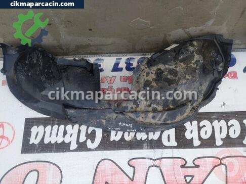 Dacia Duster Davlumbaz çıkma parça