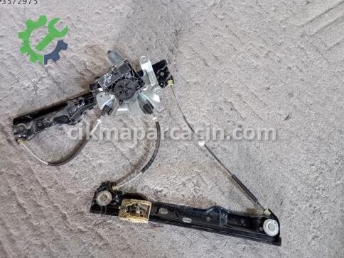 Opel Astra Sağ Ön Cam Krikosu çıkma parça