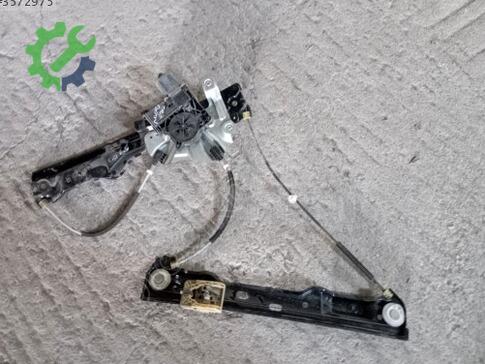 Opel Astra Sağ Ön Cam Krikosu çıkma parça