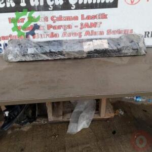 2012 2020 Dacia Duster arka tampon demiri sıfır