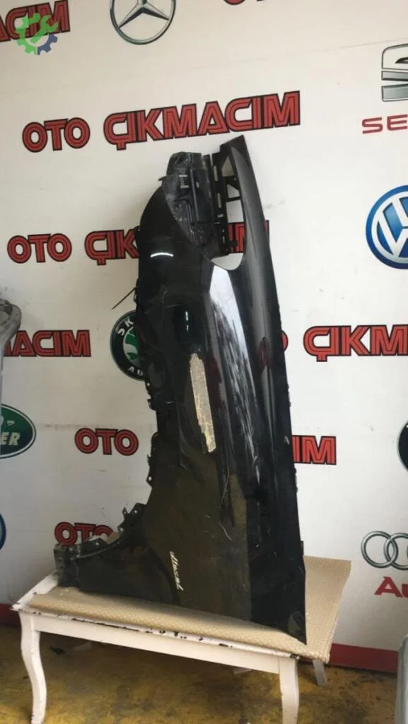 Porsche Cayenne Sol Ön Çamurluk çıkma parça