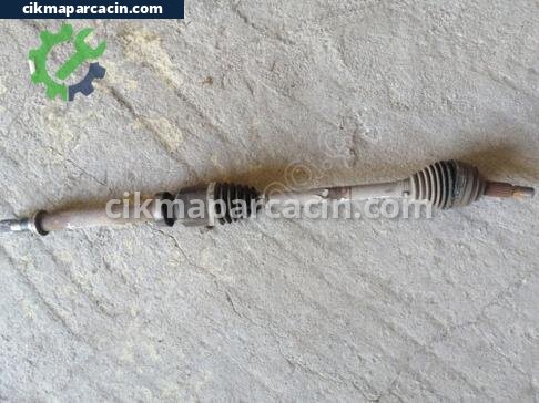 Renault Clio Sağ Ön Aks çıkma parça