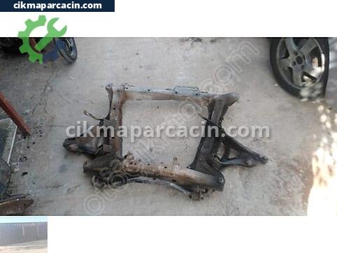 Renault Clio Travers çıkma parça