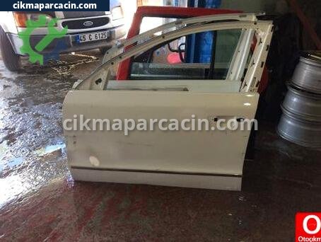 Skoda Superb Sol Ön Kapı çıkma parça