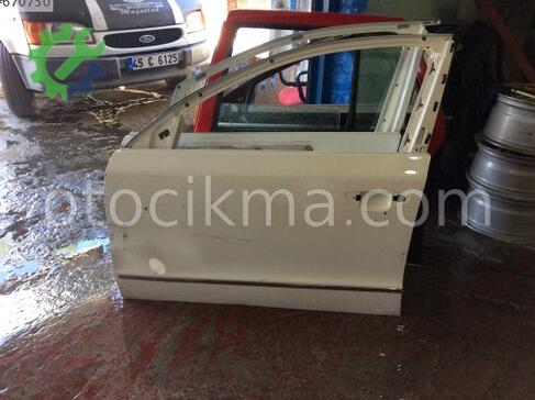 Skoda Superb Sol Ön Kapı çıkma parça