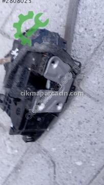 Renault Fluence Sağ Arka Kapı Kilidi çıkma parça