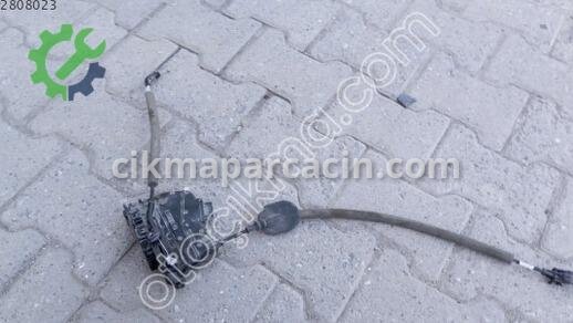 Renault Fluence Sağ Arka Kapı Kilidi çıkma parça