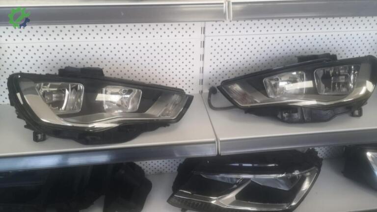 Audi A3 Far çıkma parça
