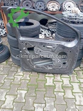 Peugeot 2008 Sol Ön Kapı çıkma parça