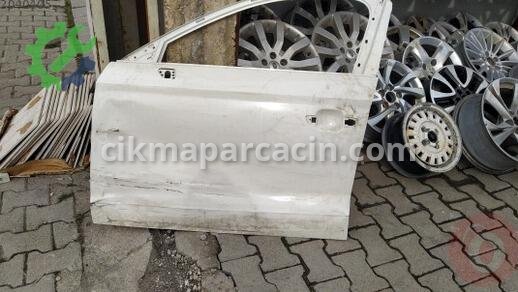 Audi A3 Sol Ön Kapı çıkma parça