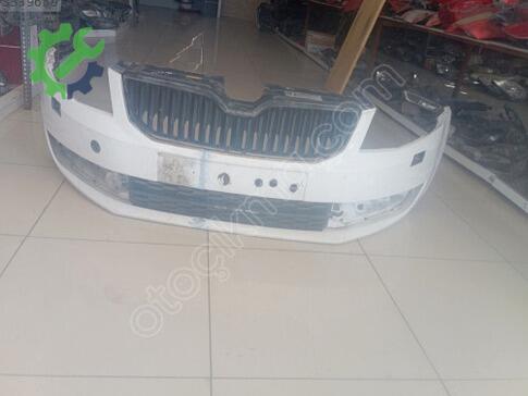Skoda Octavia Ön Tampon çıkma parça