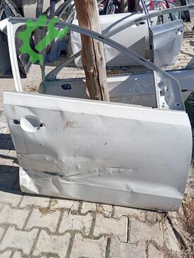Volkswagen Polo Sağ Ön Kapı çıkma parça
