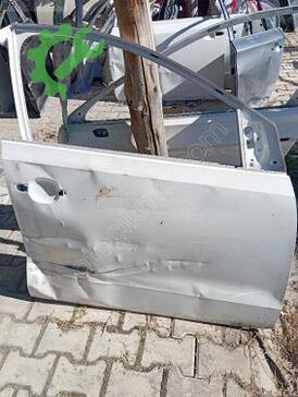 Volkswagen Polo Sağ Ön Kapı çıkma parça