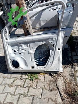 Volkswagen Polo Sağ Ön Kapı çıkma parça