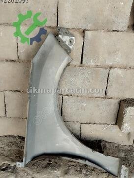 Ford Focus Sol Ön Çamurluk çıkma parça