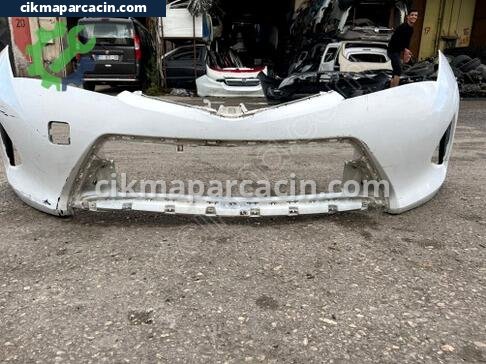 Toyota Auris Ön Tampon çıkma parça