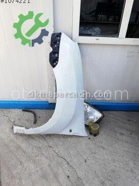 Renault Master Sol Ön Çamurluk çıkma parça