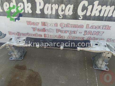 Ford Focus Ön Tampon Demiri çıkma parça