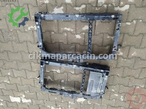 Ford Tourneo Courier Ön Panel çıkma parça
