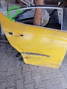2014 2017 Hyundai Elantra sağ arka kapı