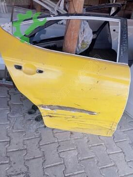 Hyundai Elantra Sağ Arka Kapı çıkma parça