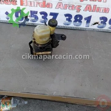Renault Clio Direksiyon Pompası çıkma parça