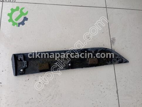 Ford Tourneo Custom Kapı Çıtası çıkma parça