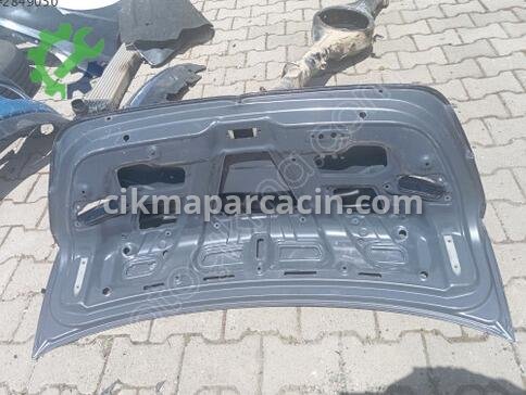 Hyundai Elantra Bagaj Kapağı çıkma parça