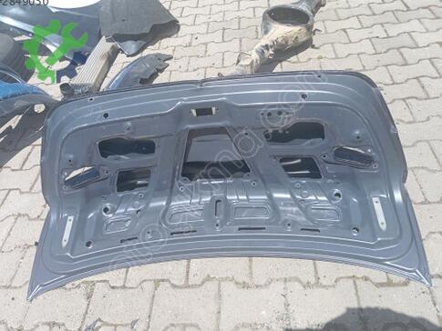 Hyundai Elantra Bagaj Kapağı çıkma parça
