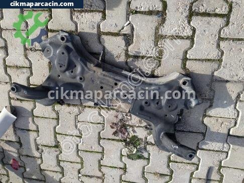 Hyundai i20 Travers çıkma parça