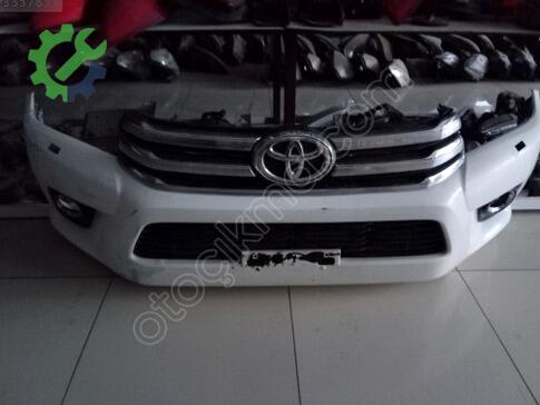 Toyota Hilux Ön Tampon çıkma parça