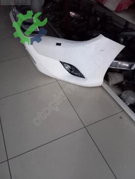 Toyota Hilux Ön Tampon çıkma parça