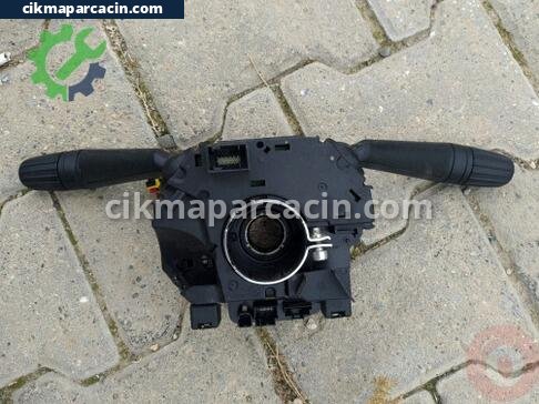 Fiat Egea Sinyal Kolu çıkma parça