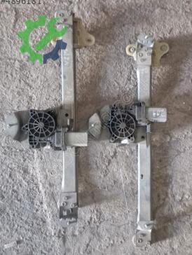 Renault Clio Sağ Ön Cam Krikosu çıkma parça