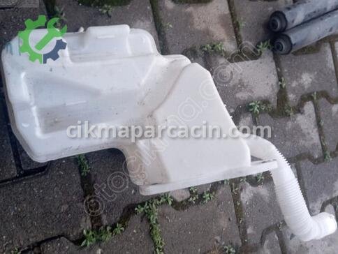 2014 Skoda Octavia Yedek Su Deposu Çıkma Parça Van