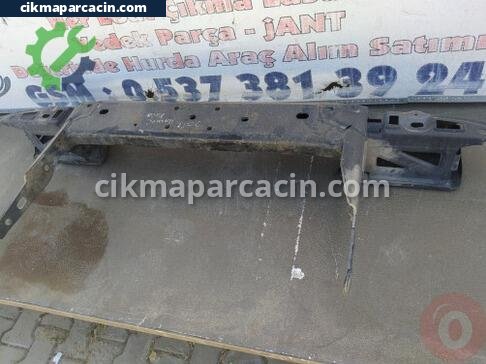 Volkswagen Amarok Arka Tampon Demiri çıkma parça