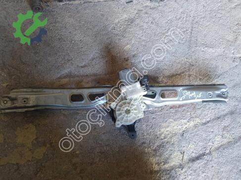 Ford Tourneo Custom Sol Ön Cam Krikosu çıkma parça