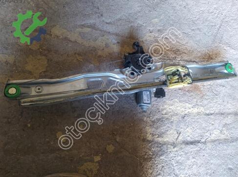 Ford Tourneo Custom Sol Ön Cam Krikosu çıkma parça