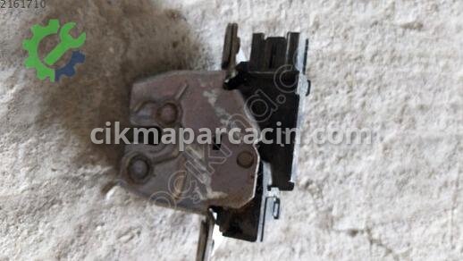 Ford Tourneo Courier Bagaj Kilidi çıkma parça