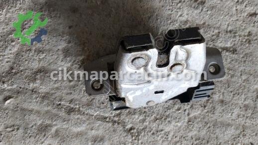 Ford Tourneo Courier Bagaj Kilidi çıkma parça