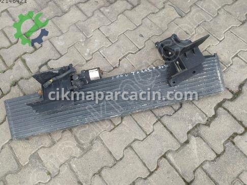 Ford Transit Basamak çıkma parça