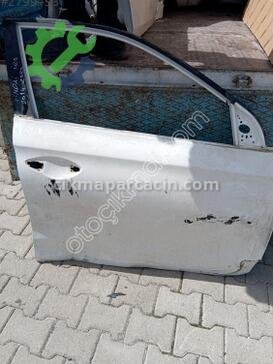 Hyundai i20 Sağ Ön Kapı çıkma parça