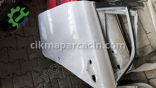Hyundai i20 Sol Arka Kapı çıkma parça