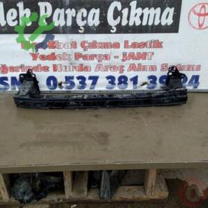 2014 2020 Renault Megane 4 ön tampon demiri