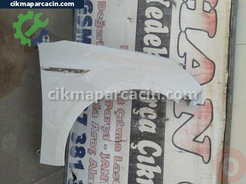 Renault Megane Sağ Ön Çamurluk çıkma parça
