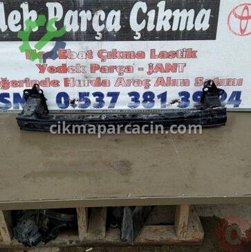 Renault Megane Ön Tampon Demiri çıkma parça