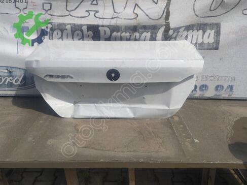 Fiat Egea Bagaj Kapağı çıkma parça