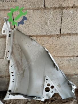 Ford Transit Sağ Ön Çamurluk çıkma parça