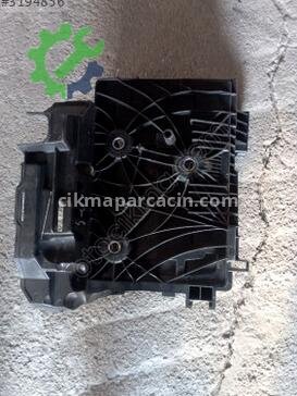Renault Megane Akü çıkma parça